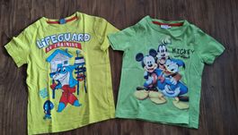 2 T-Shirts 104 Sommer-Spass mit Mickey & Hai!