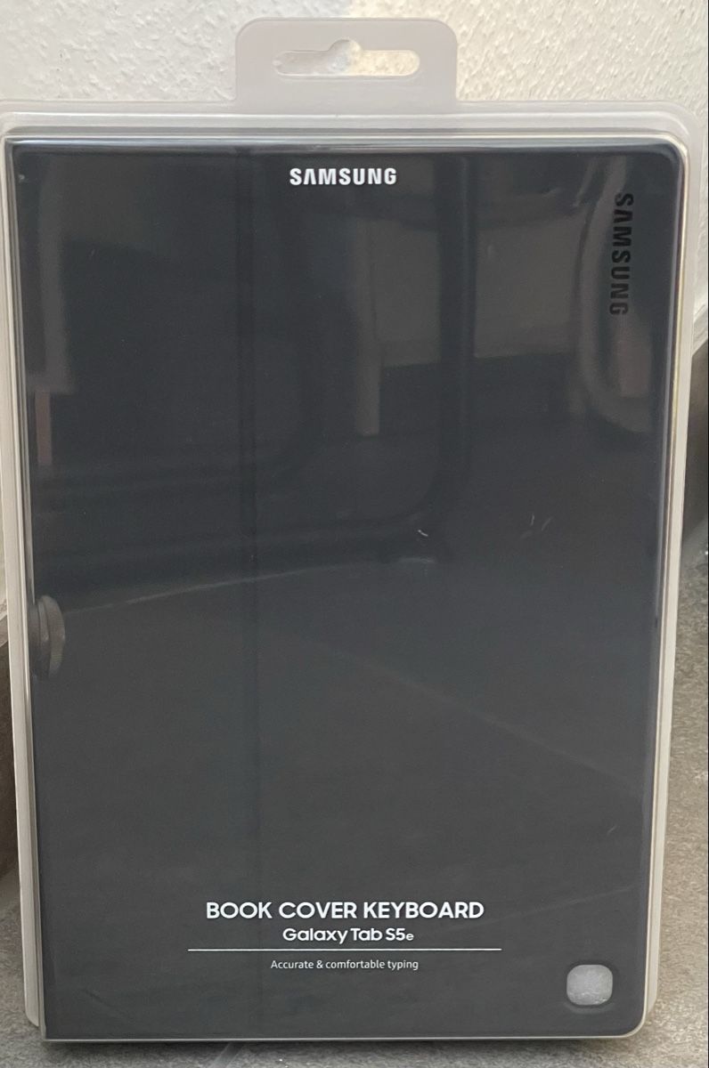 Samsung Covers & Borse: Samsung Tab S5e - Book Cover Keyboard NEU – Nuovo e nell'imballaggio originale da Bussigny venduto da Dali430