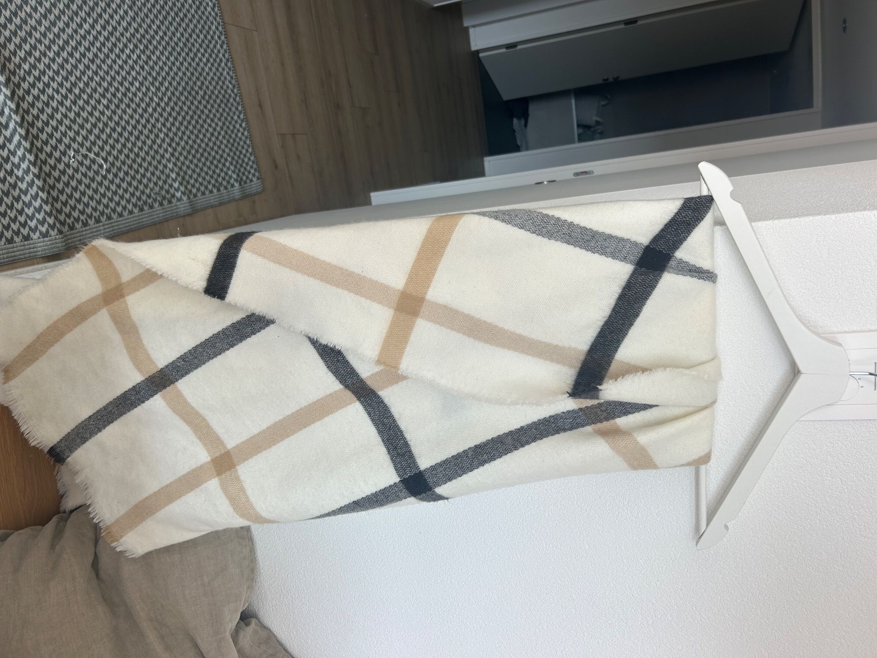 Becksöndergaard Foulard & Sciarpe: Becksöndergaard Schal XL – Usato da Epsach venduto da has_s27w 1