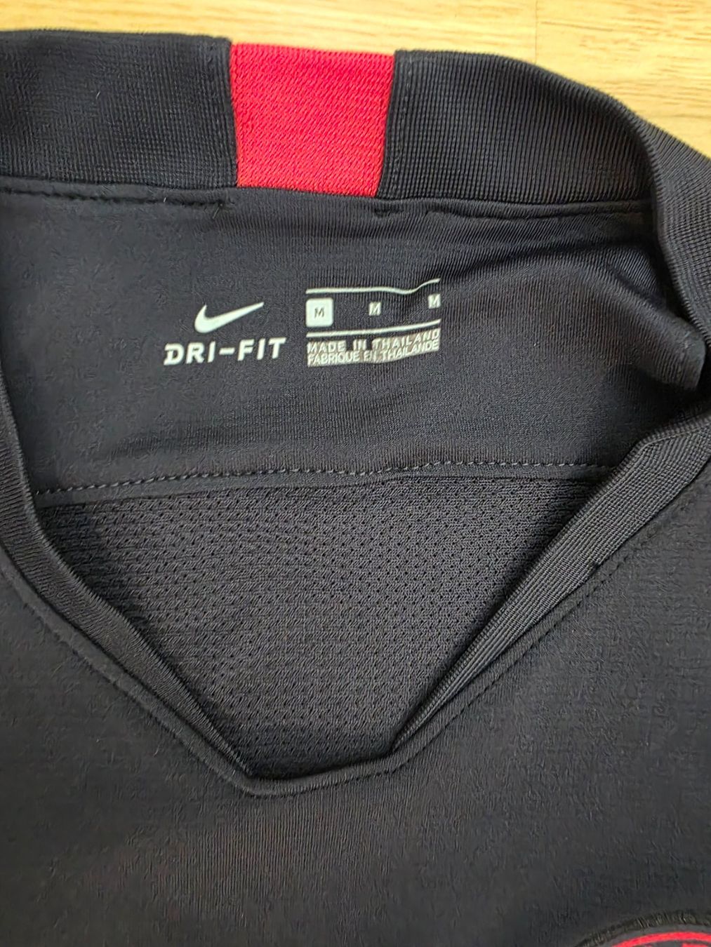 Nike Canottiere & Pantaloni: PSG TRAINING TANK TOP – Usato da Lüchingen venduto da Jersey_Time 2