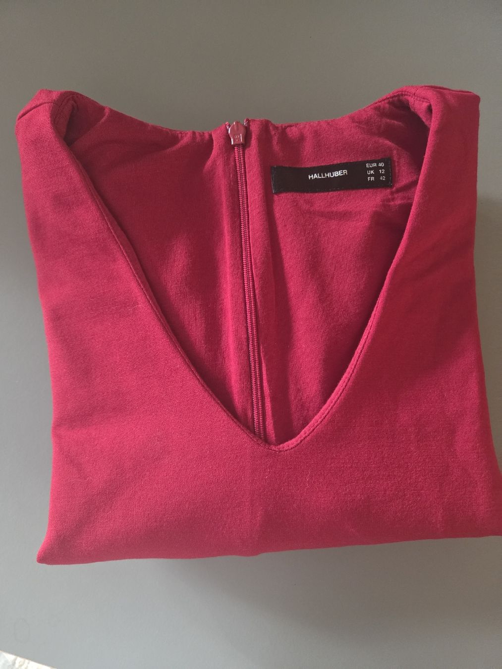 Hallhuber Kleider: Kleid rot Grösse 40 Hallhuber – Gebraucht aus Hünenberg See von Atsemet 1
