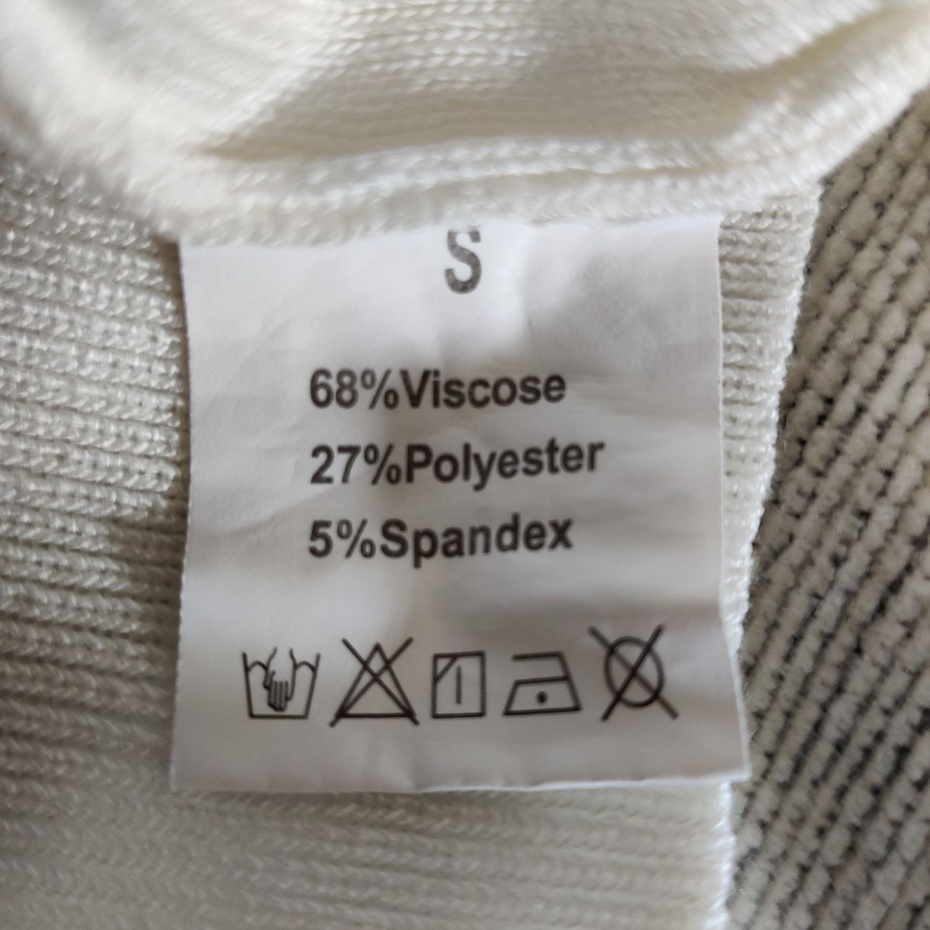 Maglioni & Felpe: Blumen Stickerei Pullover Shirt Pulli Bluse weiss Gr.S – Nuovo (secondo la descrizione) da Winterthur venduto da Lotusherz 6