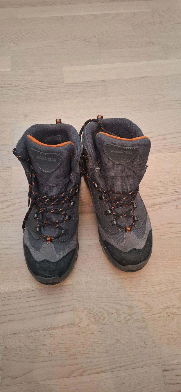Scarpe per ragazzi: chaussure de Randonnée enfant – Usato da Chancy venduto da dave58v