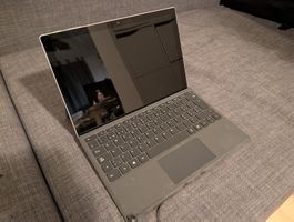 Microsoft Surface Pro 5 (2017), Core i5 mit 8 GB RAM