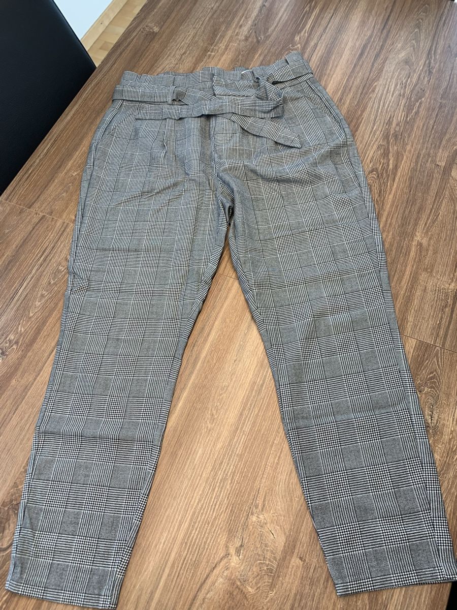 Vero Moda Pantaloni: Vero Moda Paperbag-Hose, Gr. L/30 – Usato da Kloten venduto da Ale-1994