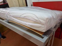Housse de matelas 160 x 200 cm. Antiallergique, Lavable