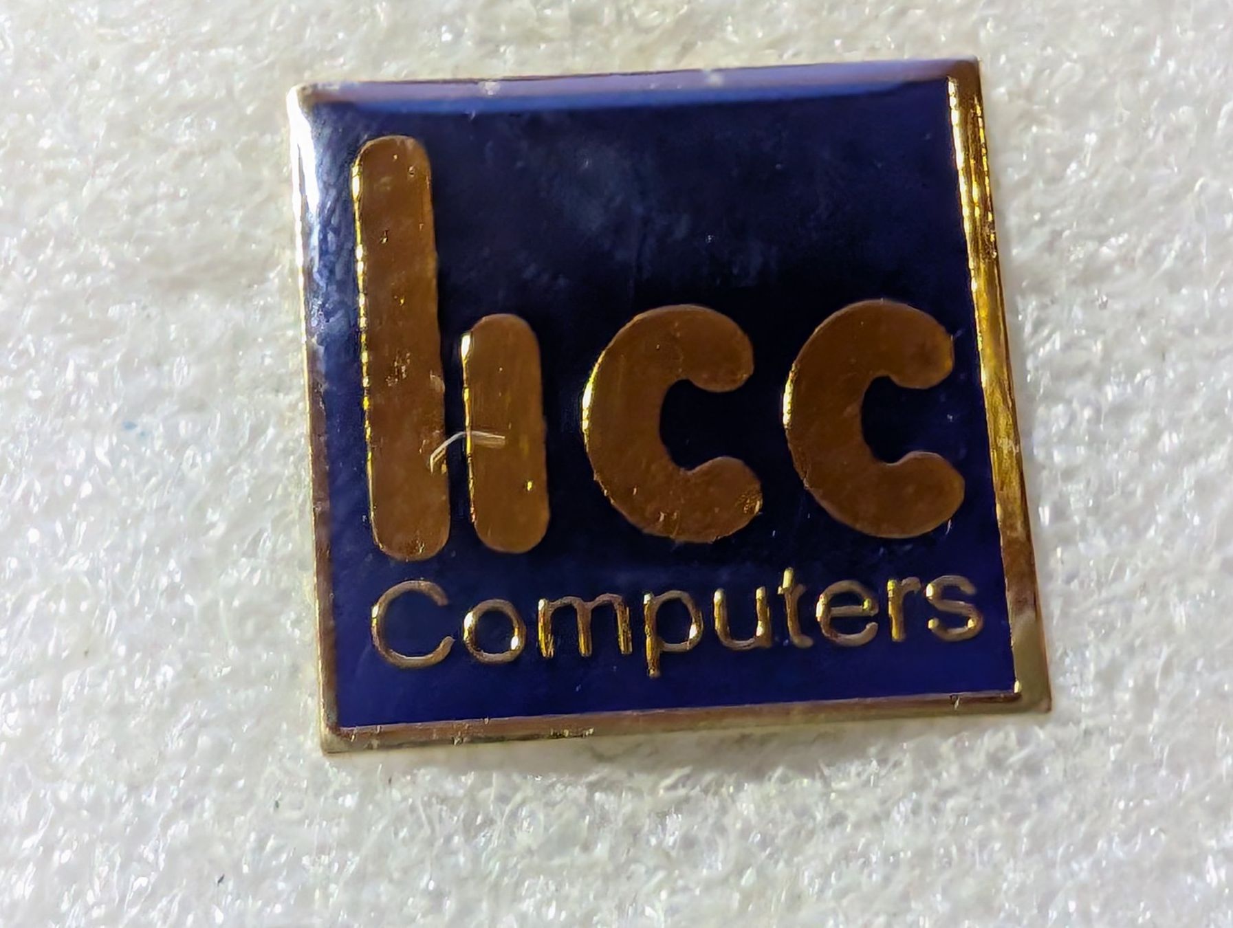 Placchette & Badge: Ansteckpin 120: hcc computers – Usato da Oppligen venduto da Pin-Fall-Shop