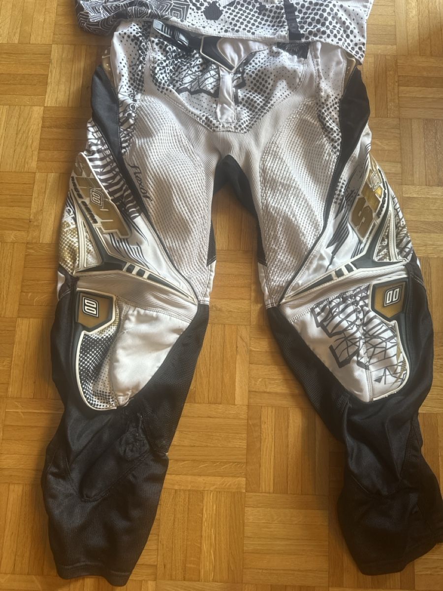 Lotti di vestiti: Ensemble de motocross, SHOT, taille M/34 – Usato da Blonay venduto da Adrien_Pedro 2