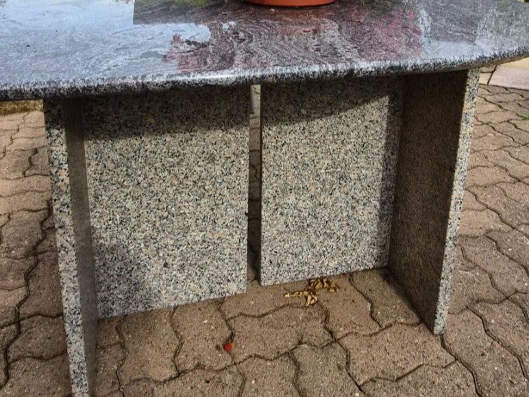 Tavoli: Gartentisch Marmorplatte, mit 2 Granitplatten gebraucht – Usato da Courlevon venduto da Ernifan 3