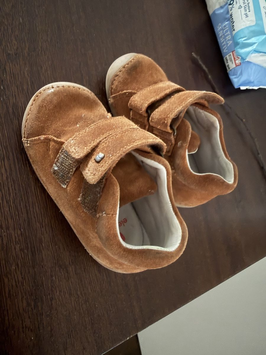 Elefanten Schuhe für Jungen: Kleinkindschuhe Elefanten Grösse 21 – Gebraucht aus Pratteln von sarax3.- 1
