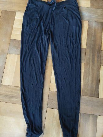 Hessnatur Wohlfühlhose/Jogginghose Grösse 36 Schwarz