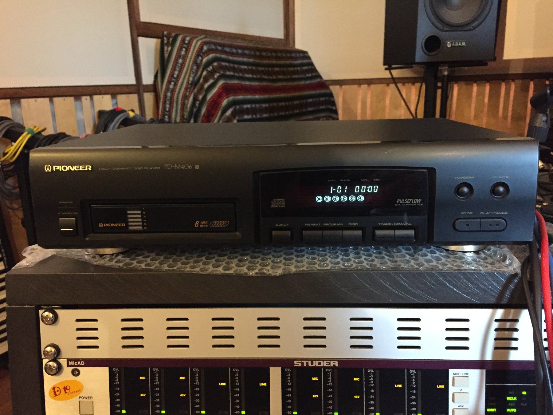 Pioneer Multimediaplayer & Streamer: Pioneer PD-M406 Multi CD Player (6-Disc) – Defekt aus Spiez von