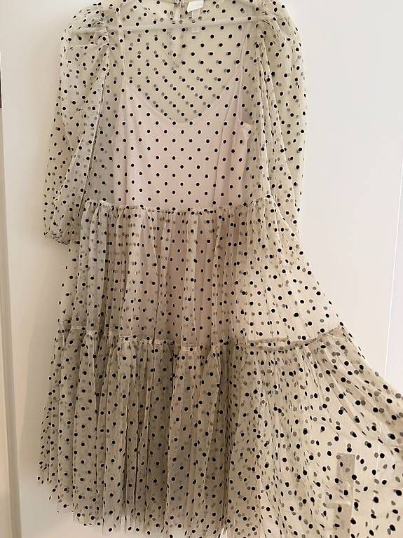 Kleider: H&M DRESS Size XS  – Gebraucht aus Wallisellen von Marij1986
