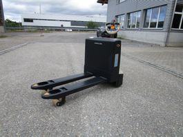 Stapler Niederhubwagen 1600 KG Elektro Crown WP 3210 Neu