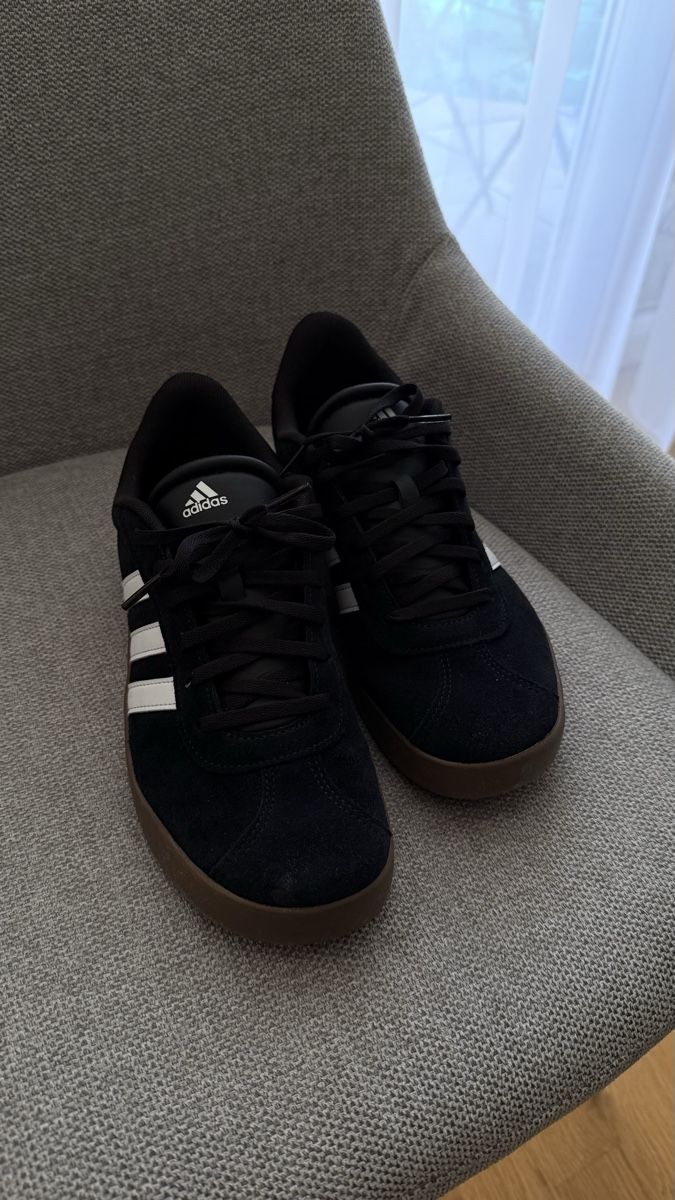 Scarpe da uomo: Adidas Sneaker – Nuovo (secondo la descrizione) da Urtenen-Schönbühl venduto da Laraano 1