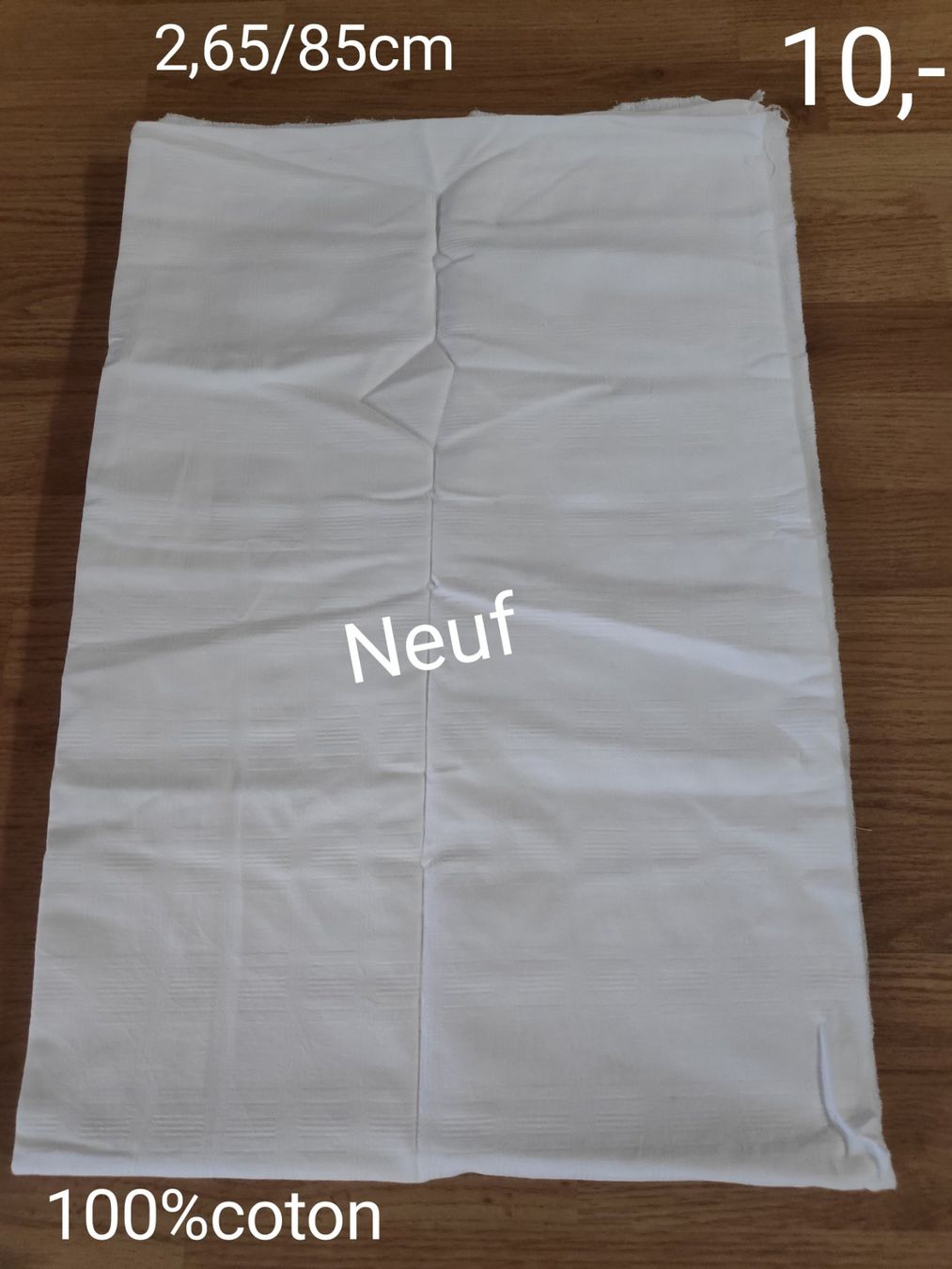 Tessuti: Pan de tissu blanc – Nuovo (secondo la descrizione) da Couvet venduto da fat_kyl7