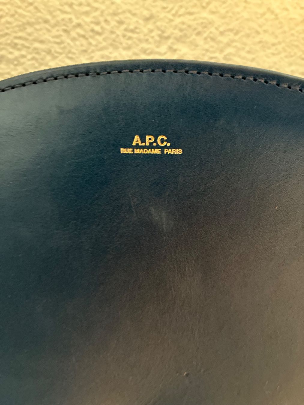 Borse da donna: Apc Tasche – Usato da Fribourg venduto da waves55 1