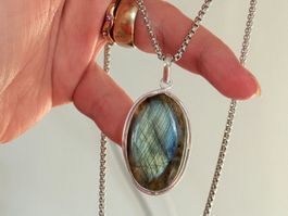 Collier avec pendentif labradorite ,unique✨