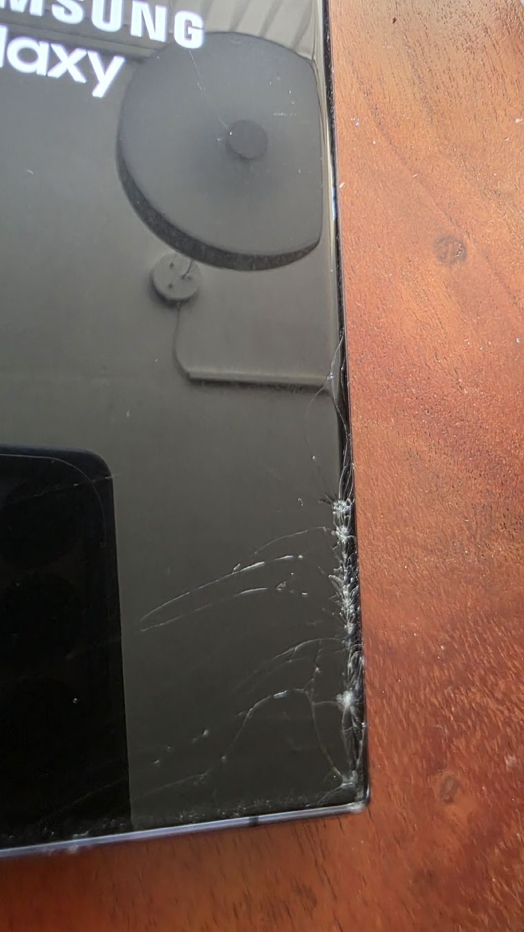 Samsung Telefoni cellulari / Smartphones: Samsung Galaxy S23 Ultra – Usato da Thun venduto da remyi 1