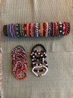 modische Armbänder, diverse Farben