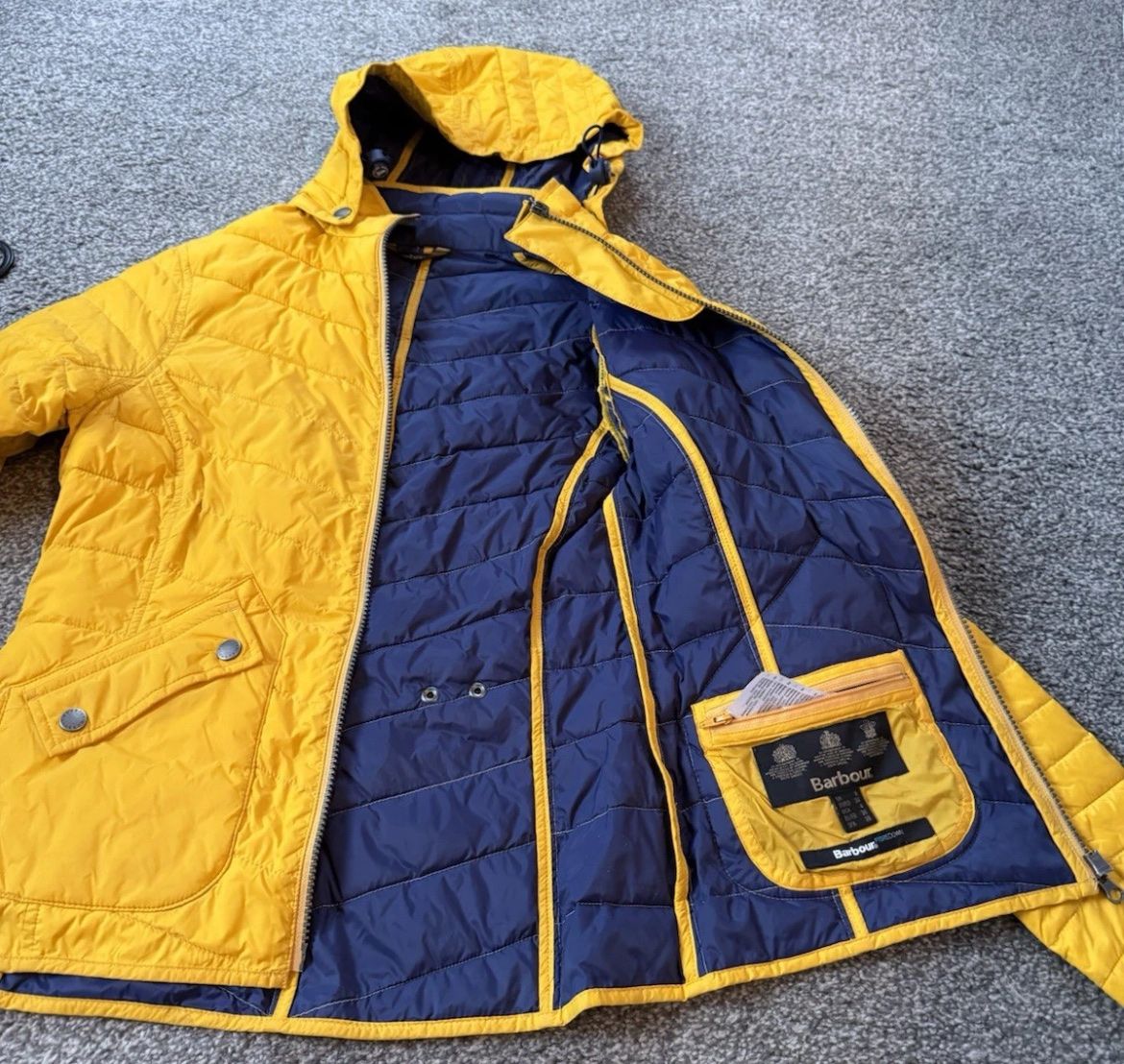 Barbour Giacche: Ladies Barbour Light Padded Jacket Size 8 – Usato da Affoltern am Albis venduto da BarbourB 2