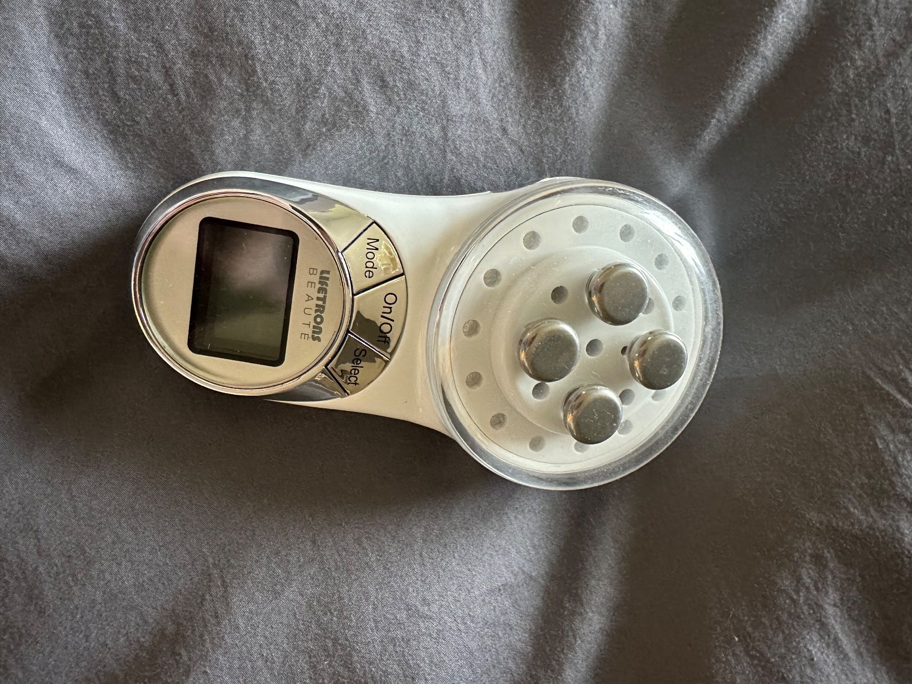 Cura del viso: Photon Facial Treatment – Usato da Fontainemelon venduto da carolinafa