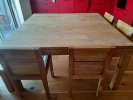 Table en teck massif avec chaises et bancs