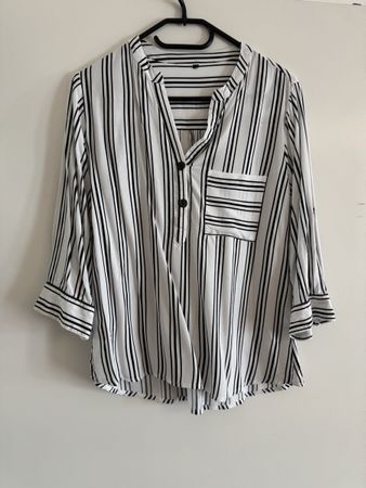 Damenbluse Gr. M schwarz/weiss gestreift