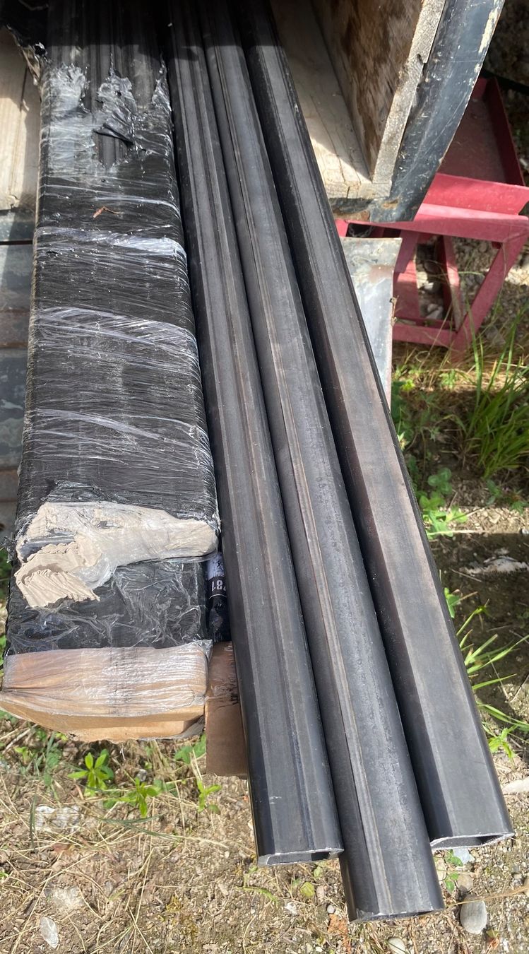 Profilati: 8x1,5m Stahl Quadratrohre 40x40x5mm, neu – Nuovo e nell'imballaggio originale da Bottmingen venduto da Bordsteinkante