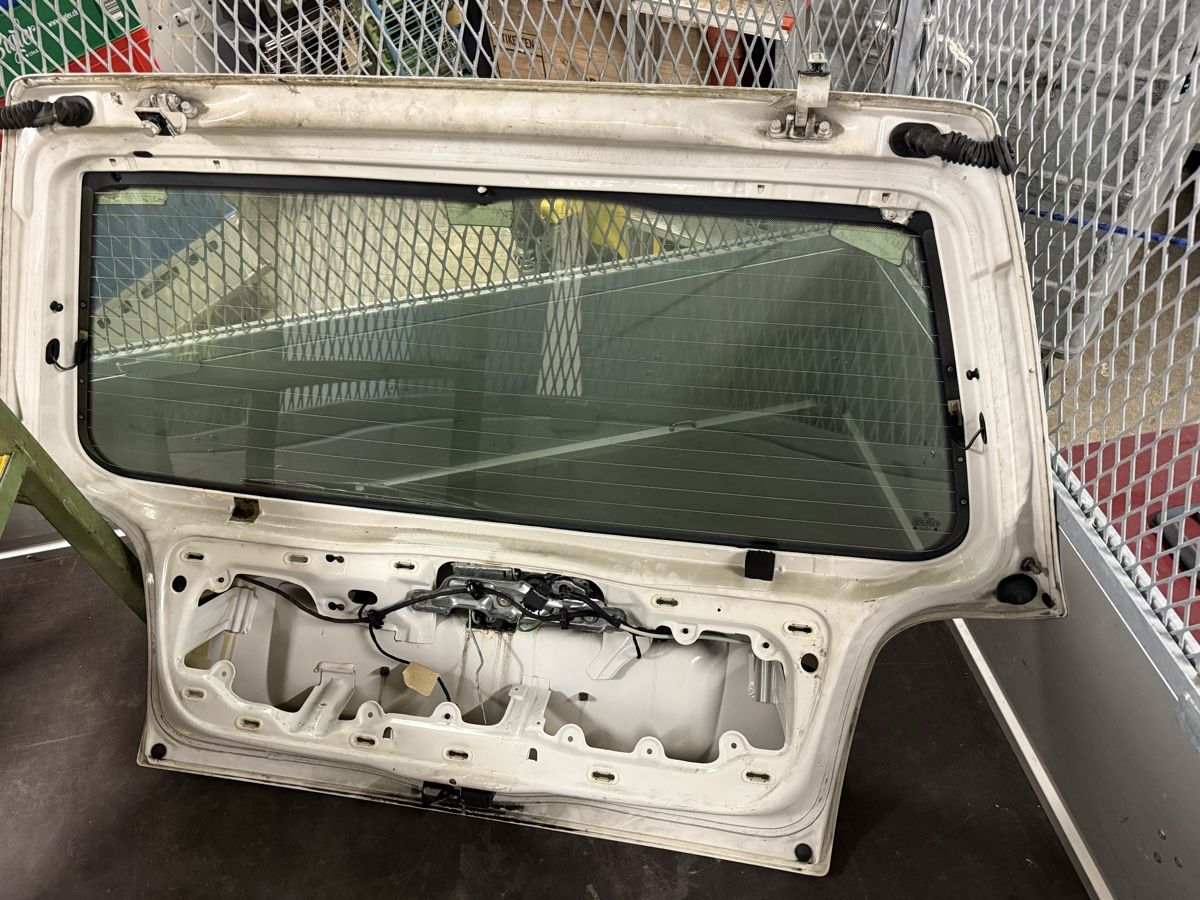 VW Tutti pezzi di ricambio auto: Vw Golf 3 Gti Heckklappe Heckdeckel – Usato da Bettlach venduto da mehr86