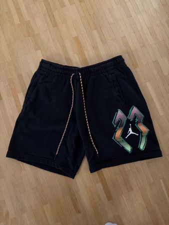 Coole Jordan Sport Shorts, Schwarz, Grösse M - Top Zustand