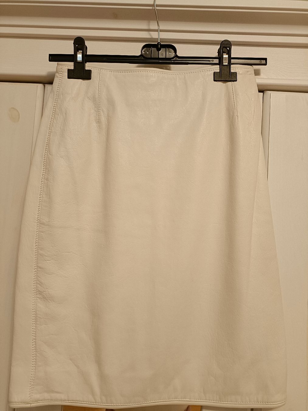 Gonne: Leather skirt – Usato da Thalwil venduto da ralucoantza