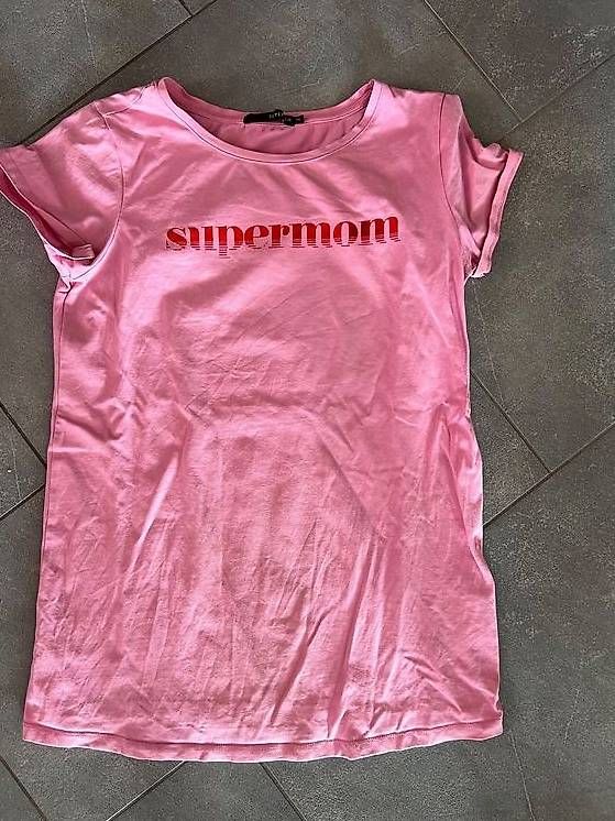 T-Shirts: Schwangerschafts T-Shirt – Gebraucht aus Blumenstein von reg_8ybn