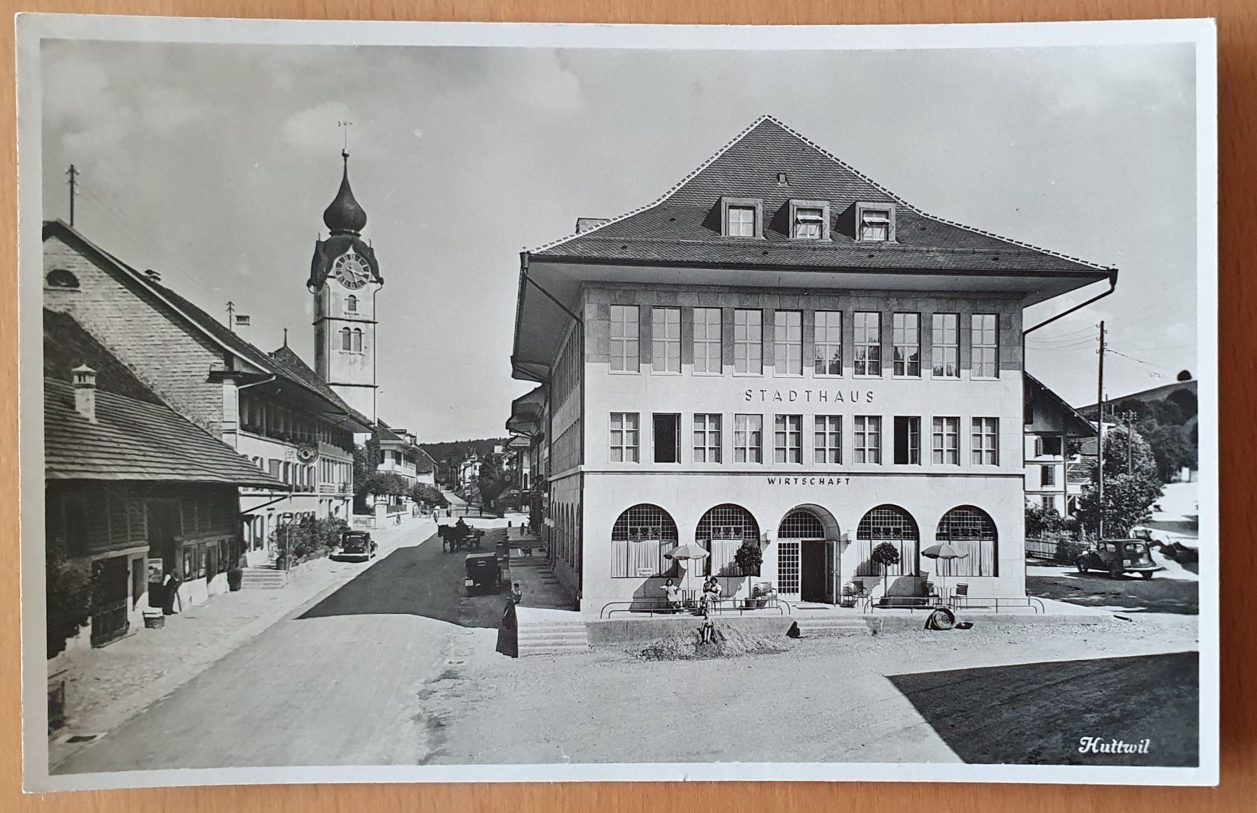Cartoline postali: Huttwil mit Stadthaus 1937 – Usato da Kreuzlingen venduto da Rschweiz1