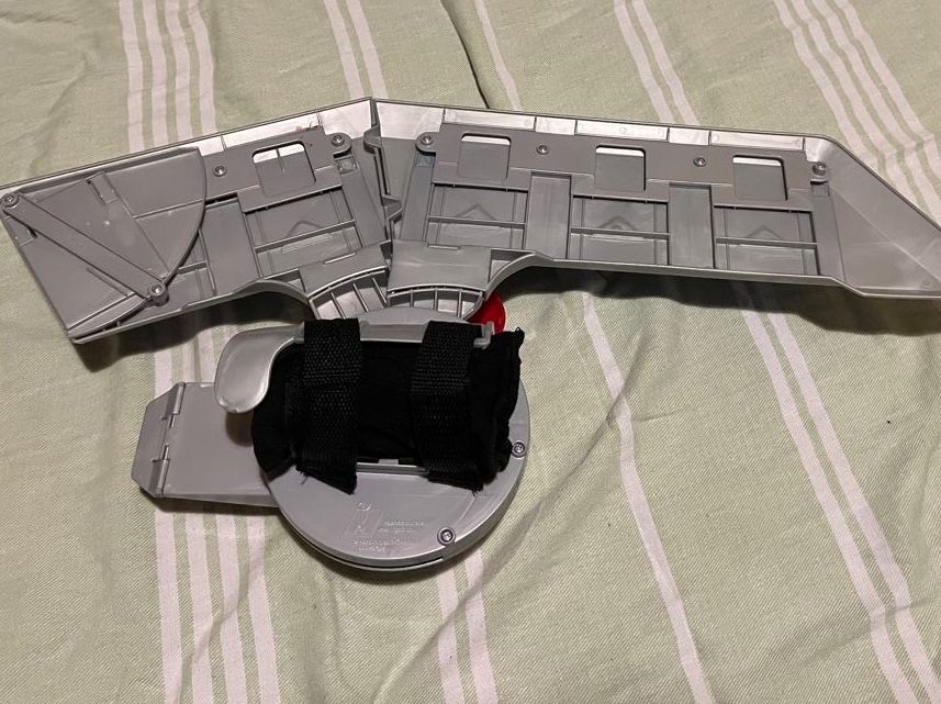 Spielzeuge: Original Yu-Gi-Oh Duel-Disk von Konami 1996 – Gebraucht aus Neuhausen von  3