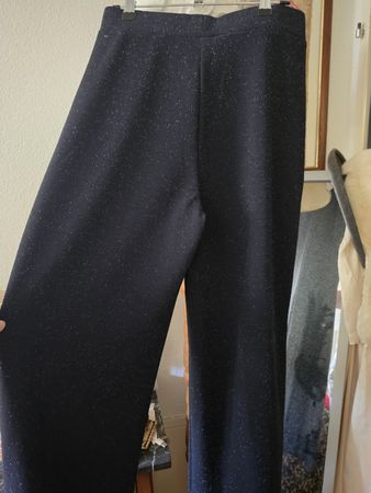 Abendhose, dunkelblau, glitzernd, elastisch. Größe M. Neu.