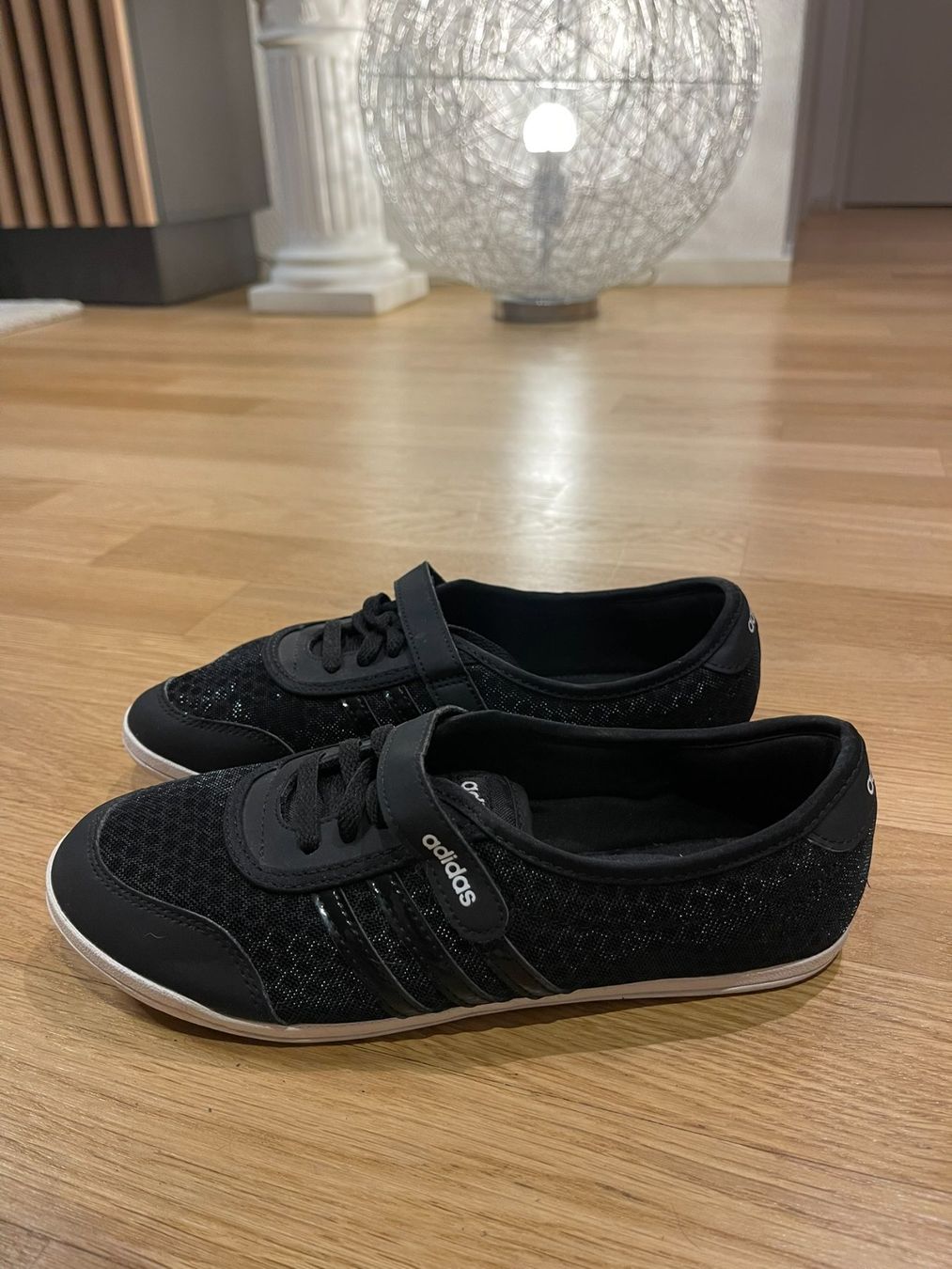 Adidas Scarpe da donna: Adidas Sneaker, Grösse 37 1/3 - Schwarz – Usato da Rheineck venduto da FGeissler 1