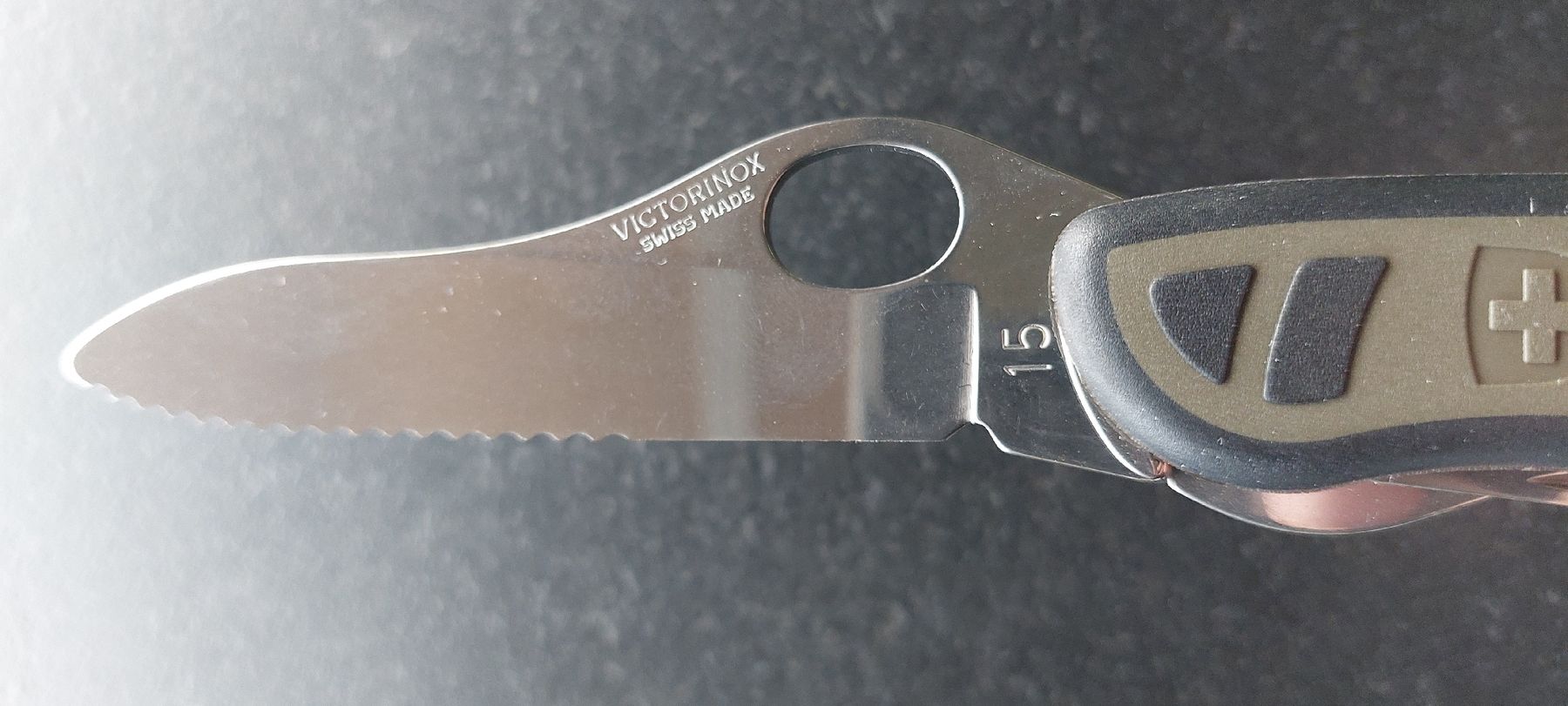 Victorinox Coltelli tascabile: victorinox soldat 2015 – Nuovo e nell'imballaggio originale da Morens FR venduto da John_Doe_1981 2
