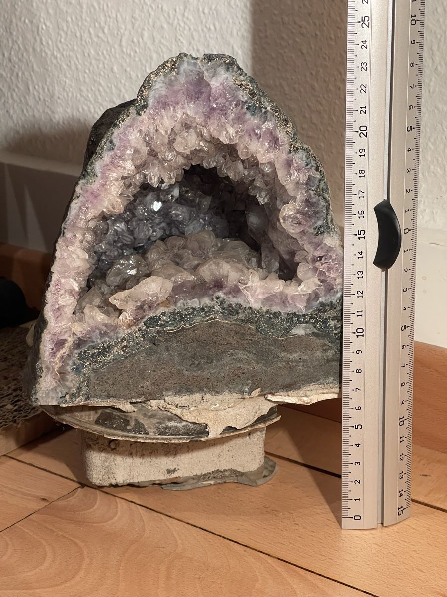 Mineralien & Heilsteine: Wunderschöne Amethyst Geode – Gebraucht aus Zürich von Hamaster 9