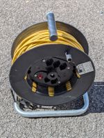Kabelrolle 40m 5x T13 Metallständer – funktioniert
