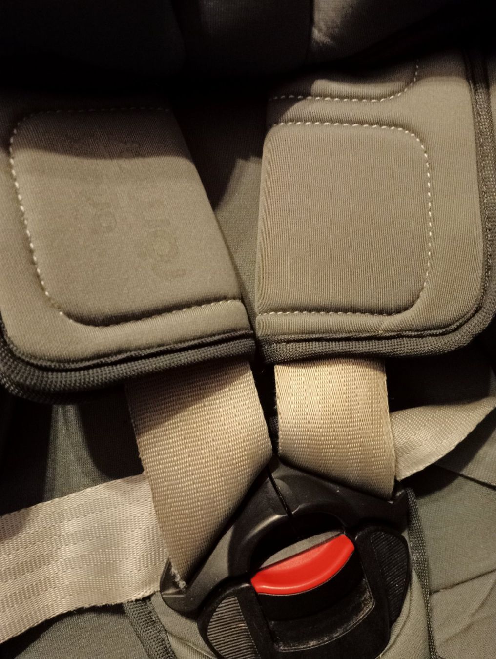 Britax Römer Auto-Kindersitze: "Britax Römer Dual fix i-Size" – Gebraucht aus Bilten von ale_8cyx 6