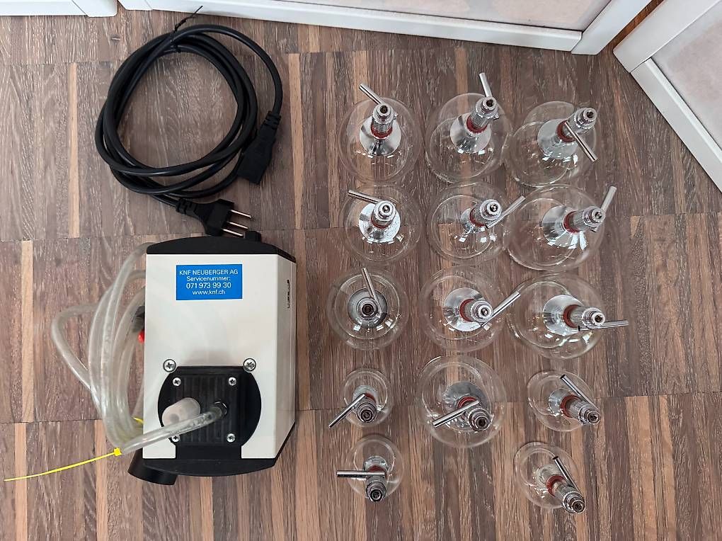 Appareils de massage: Schröpfgläser mit elektrischer Pumpe – D'occasion à Neuheim par ananda21 1