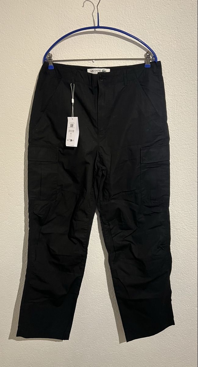 Lacoste Pantaloni: Pantalon cargo Lacoste. Taille 46 – Nuovo (secondo la descrizione) da St-Pierre-Clages venduto da ste_xk6p 1