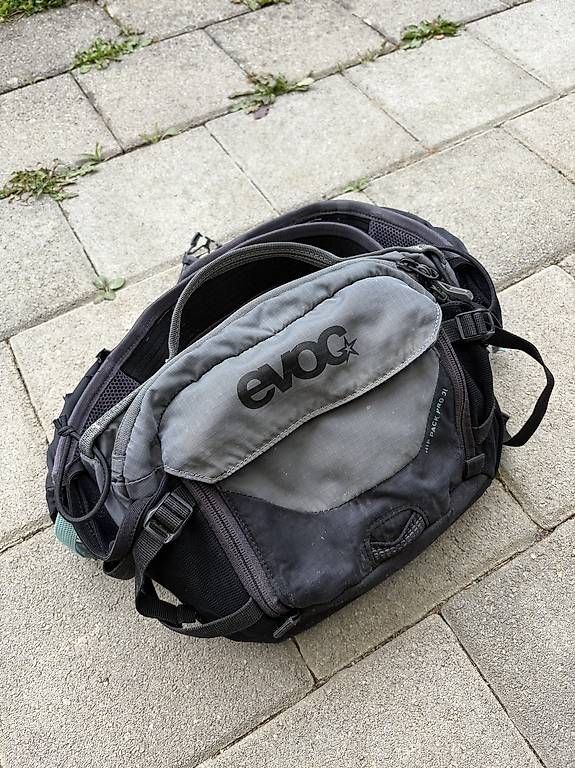 Borse: Evoc Hipbag 3l – Usato da Bad Ragaz venduto da dabombtrimmis