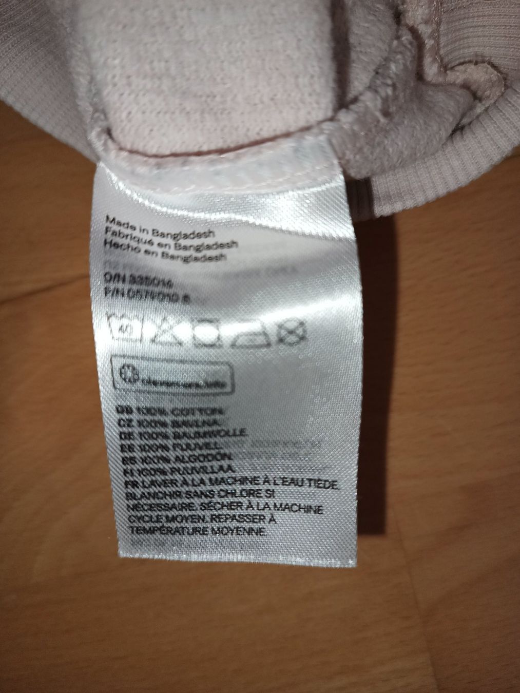 Maglioni & Felpe: Lieblings-Sweatshirt mit Herzen. – Usato da Basel venduto da ann_frw2 5