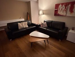 Zwei Schwarze Ledersofa 2-Sitzer gebraucht