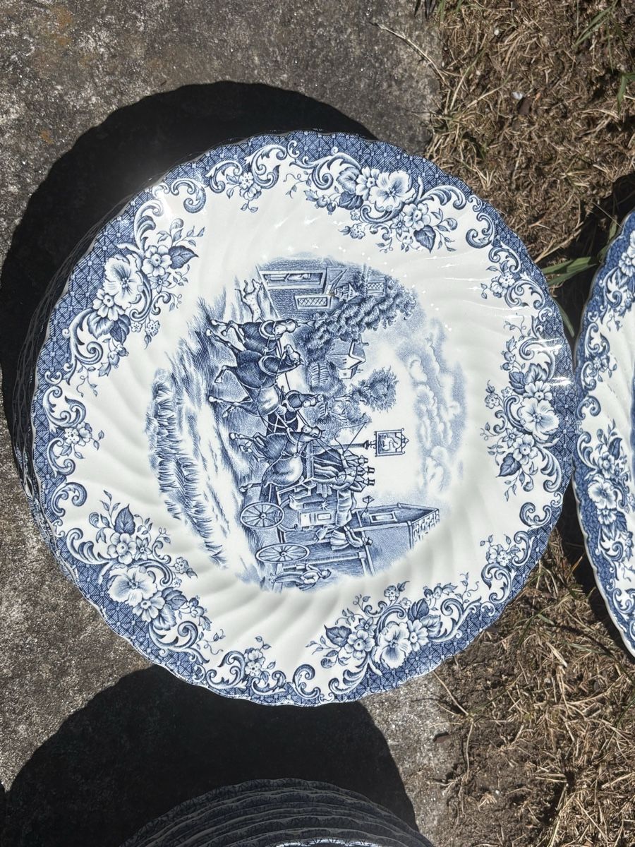 Johnson Brothers Geschirrsets: Set d’assiettes Johnson Brothers – Gebraucht aus Le Grand-Saconnex von C_Sarah 5