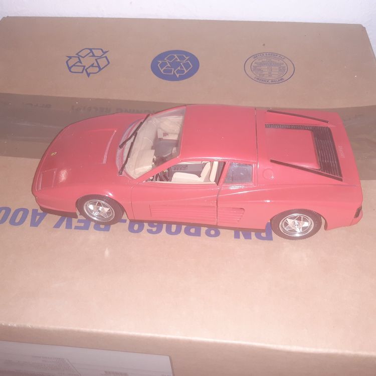Ferrari testarossa (1984) Urago 1/18 3019 (Gebraucht) in Zürich für CHF