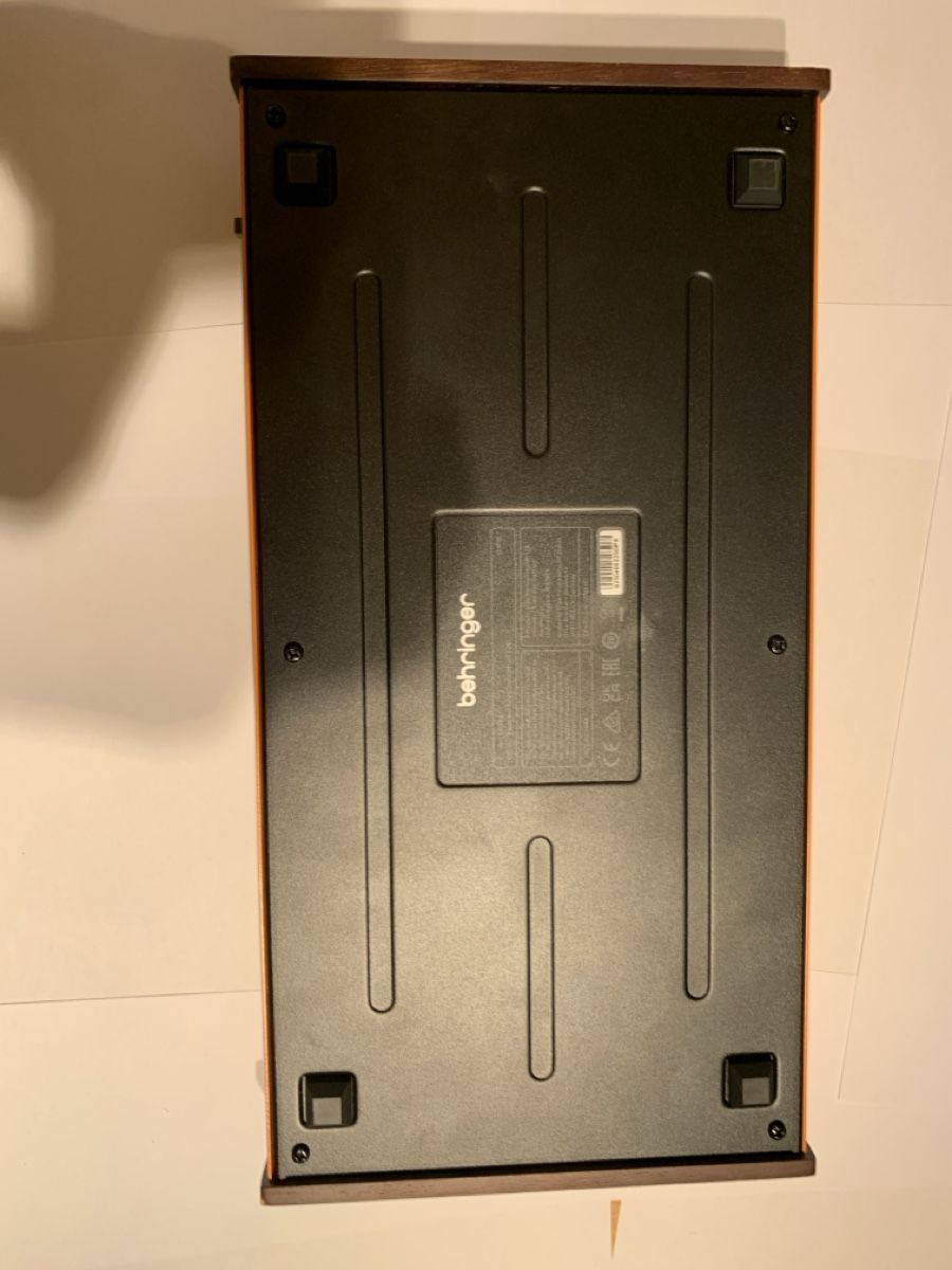Behringer Strumenti musicali: Behringer Crave mit Decksaver – Usato da Luchsingen venduto da DragonOfFire 2