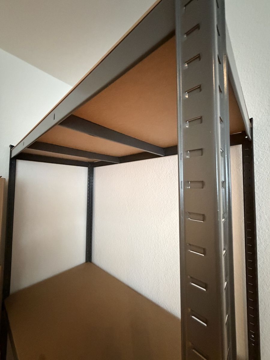 Scaffali: Steckregal – Usato da Solothurn venduto da Tambouracell 2